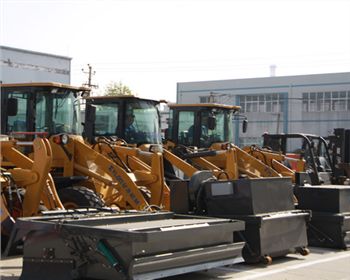 河南無塵清掃機教你做選擇選購掃地車 河南無塵清掃機教你做選擇選購掃地車