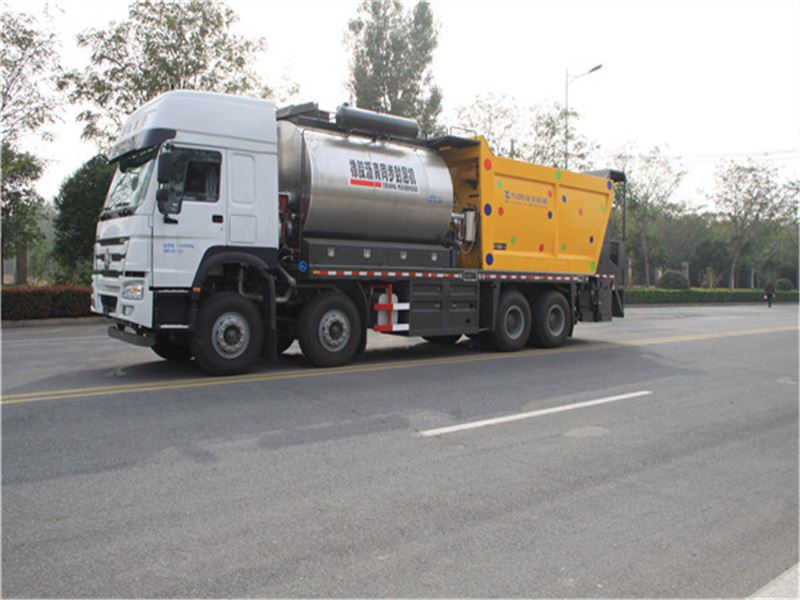 河南碎石封層車-道路養(yǎng)護神器  河南碎石封層車-道路養(yǎng)護神器